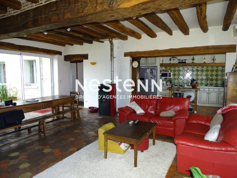 Maison - 211 m² - 7 pièces