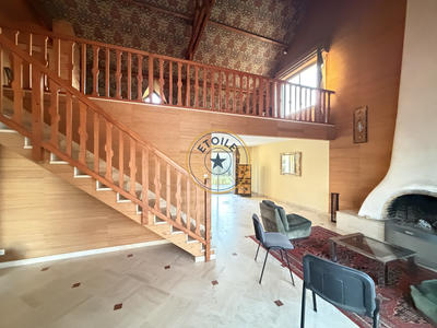 Maison - 202 m² - 6 pièces