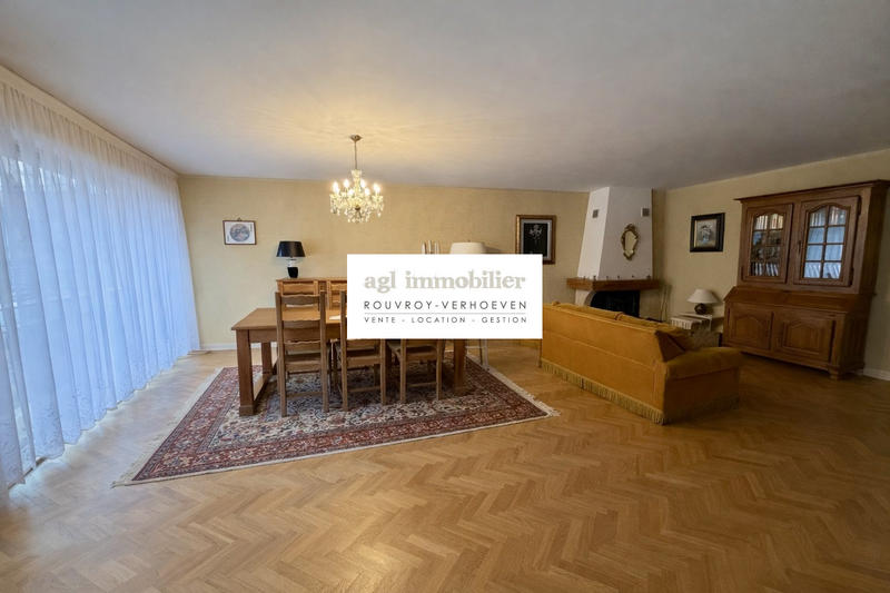 Appartement - 140 m² - 6 pièces