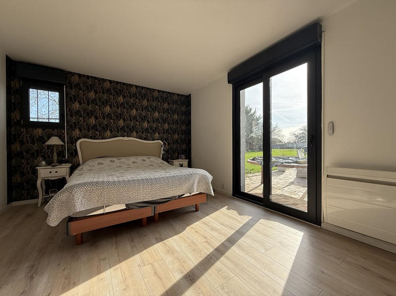 Maison - 189 m² - 8 pièces