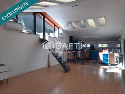 Appartement - 260 m² - 12 pièces