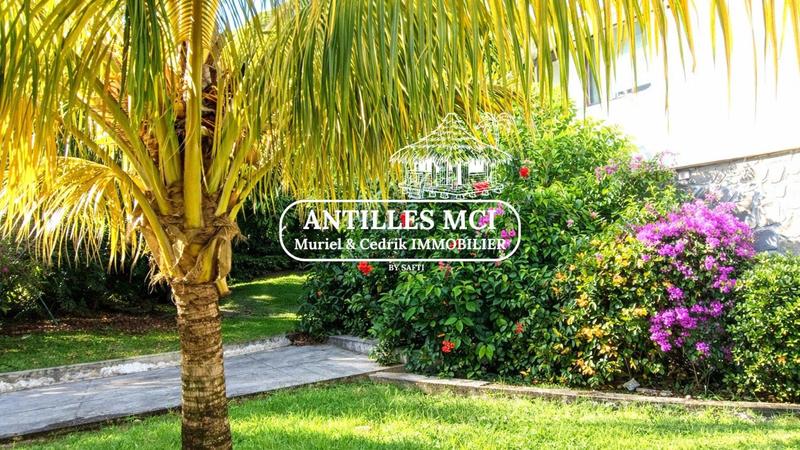 Maison - 199 m² - 10 pièces