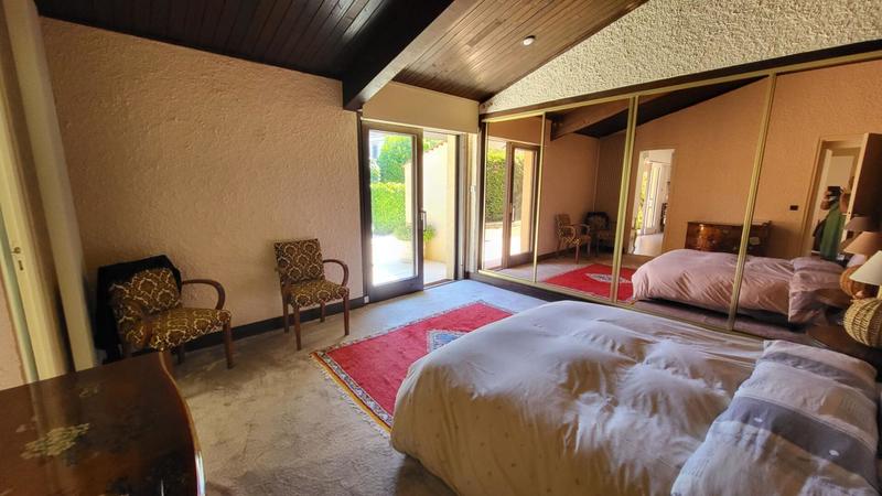 Maison - 290 m² - 10 pièces