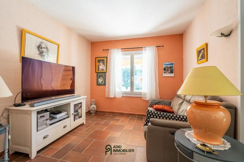 Villa - 243 m² - 7 pièces