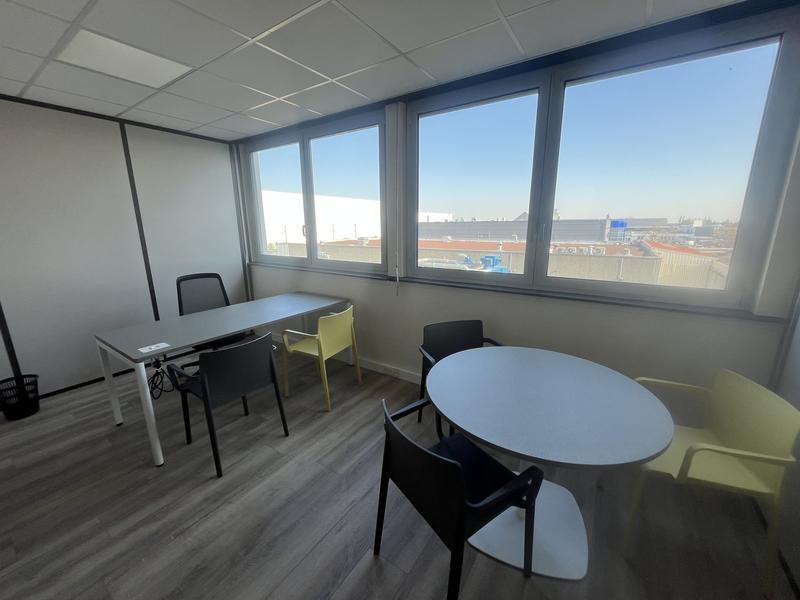 Bureau - 16 m² - 1 pièce