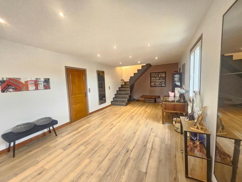 Maison - 145 m² - 4 pièces