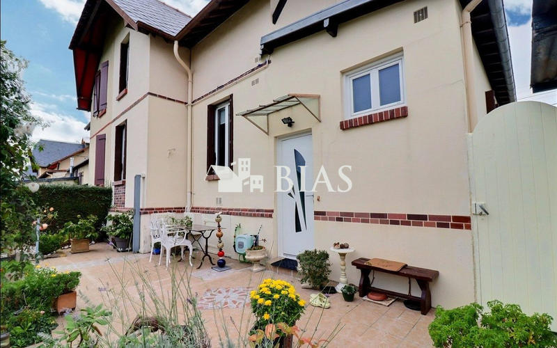 Maison - 56 m² - 4 pièces