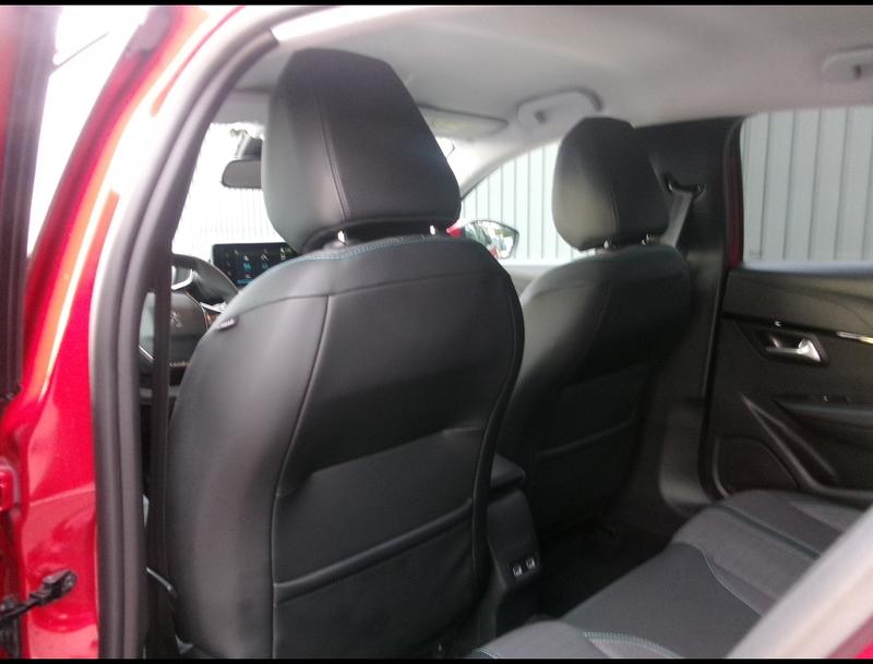 Peugeot E-208 Allure Pack