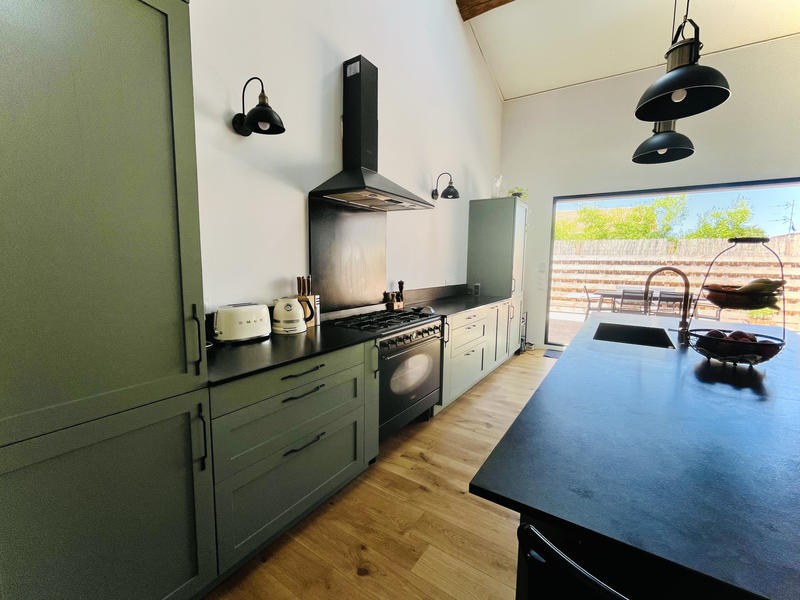 Maison - 200 m² - 7 pièces