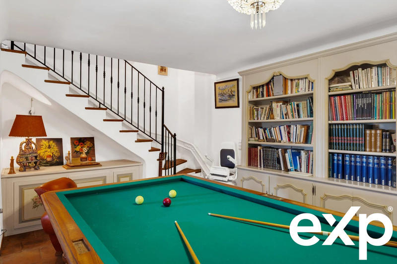 Bastide - 342 m² - 9 pièces