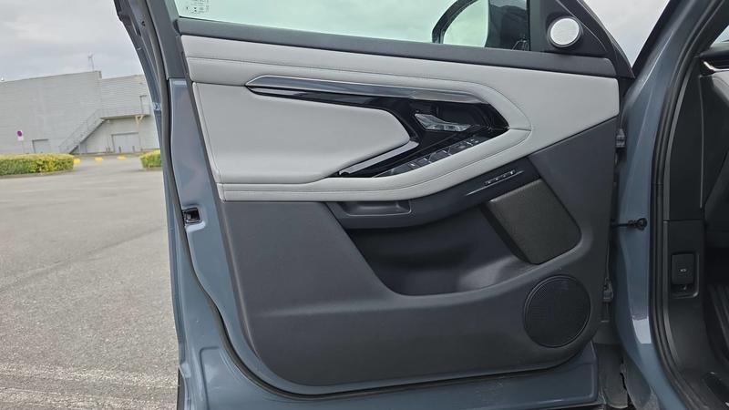 Land Rover Range Rover Evoque P200 Flex Fuel Awd Bva9 R-Dynamic Hse - Automatique Entretien constructeur