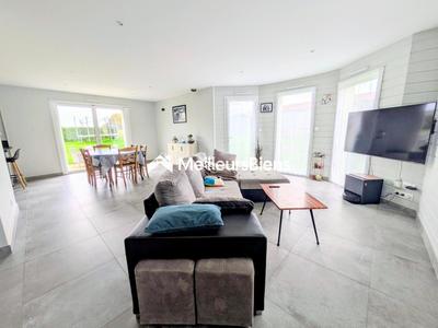 Maison - 130 m² - 5 pièces