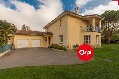 Maison - 163 m² - 5 pièces