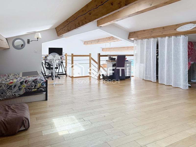 Maison - 175 m² - 7 pièces