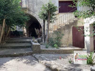 Mas - 255 m² - 7 pièces