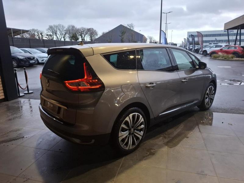 Renault Grand Scénic III Evolution TCe 140