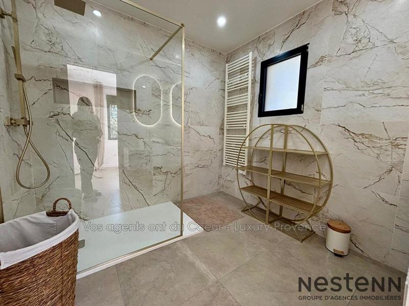 Propriété - 140 m² - 6 pièces