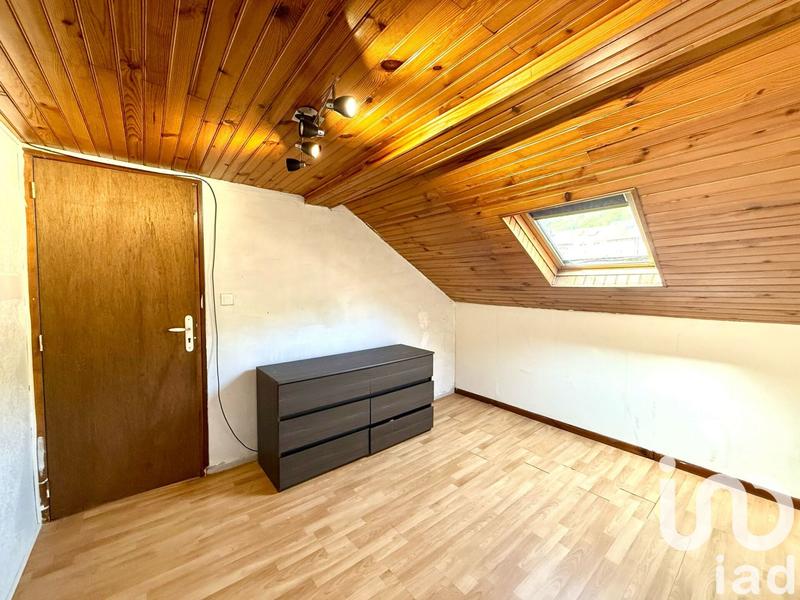 Maison - 92 m² - 5 pièces