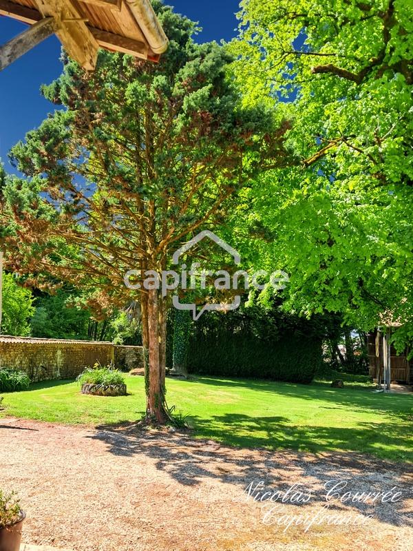 Maison - 214 m² - 5 pièces