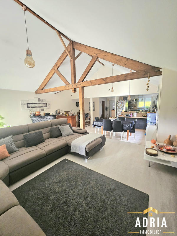 Maison - 162 m² - 7 pièces