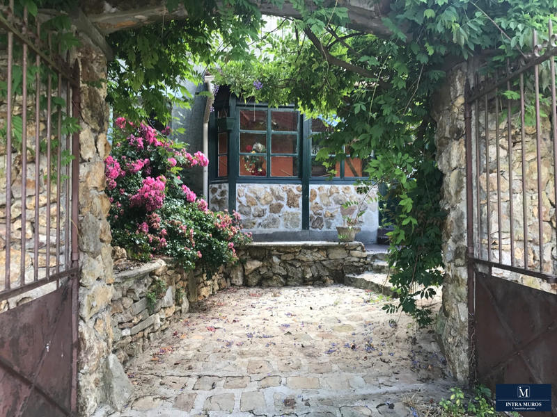 Villa - 360 m² - 6 pièces