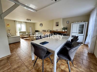 Maison - 100 m² - 5 pièces