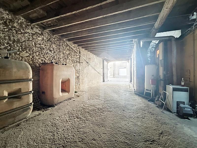 Maison ancienne - 191 m² - 6 pièces