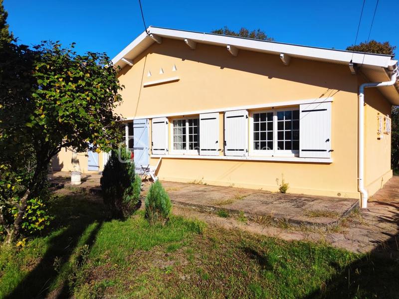 Maison traditionnelle - 106 m² - 4 pièces