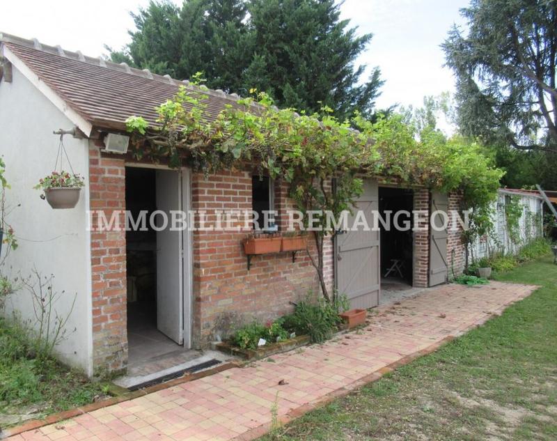 Demeure - 262 m² - 9 pièces