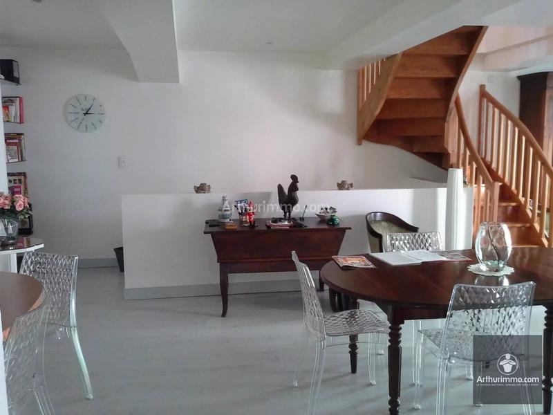 Appartement - 220 m² - 7 pièces