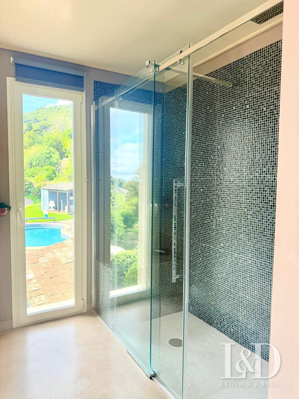 Maison - 175 m² - 4 pièces