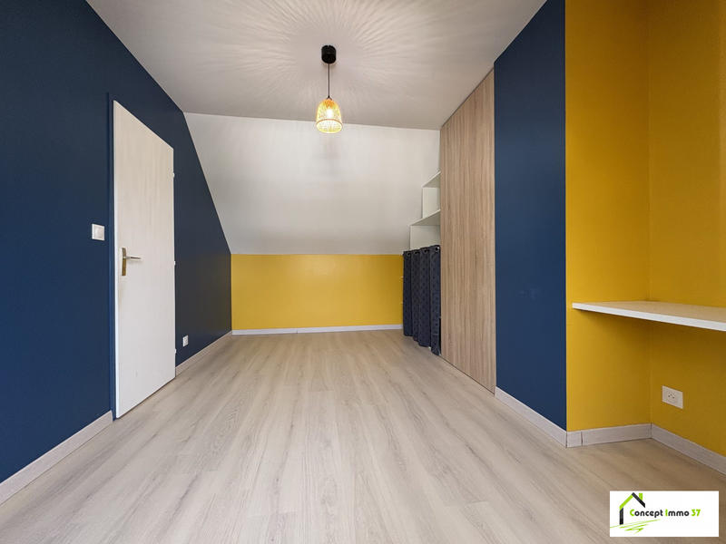 Maison traditionnelle - 105 m² - 5 pièces