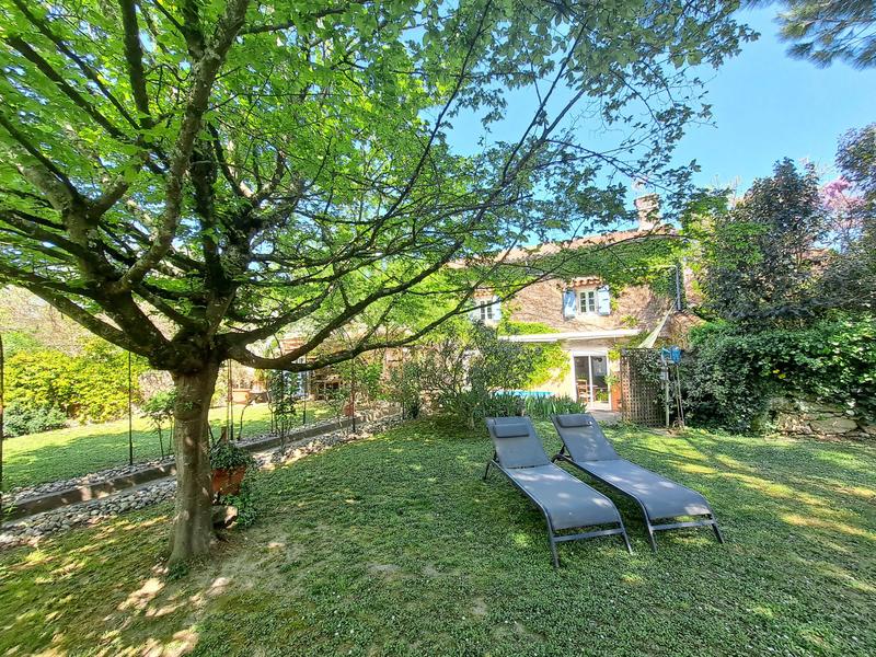 Maison - 180 m² - 6 pièces