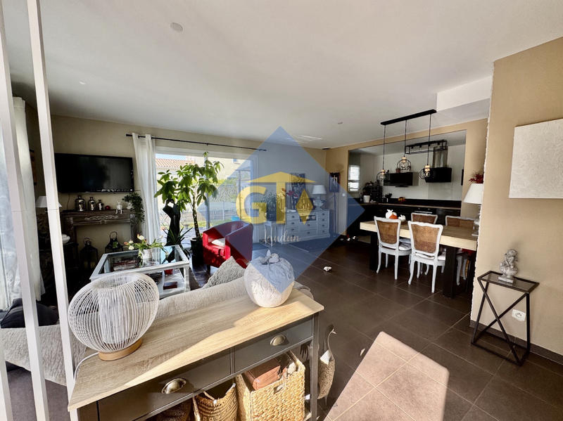 Villa - 140 m² - 5 pièces