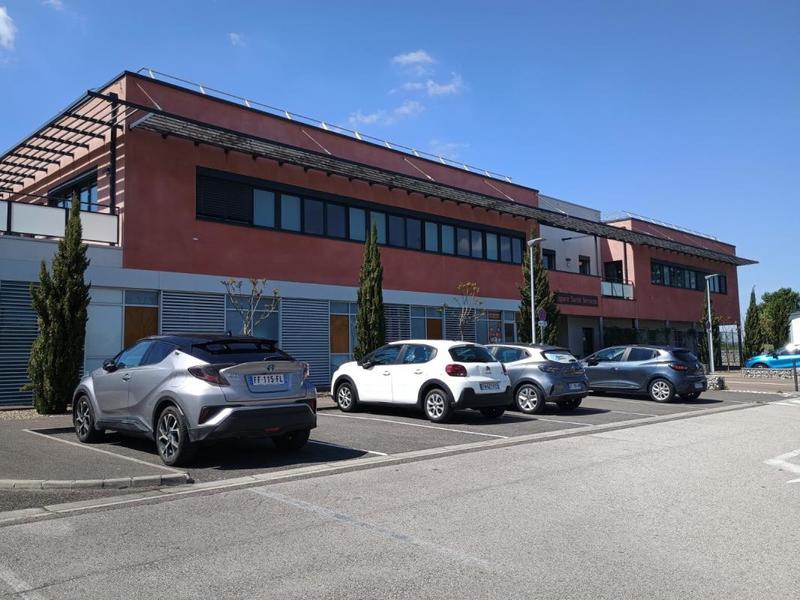 Bureau - 131 m² - 7 pièces