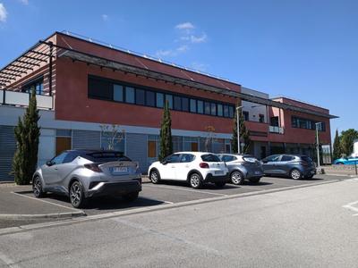 Bureau - 131 m² - 7 pièces