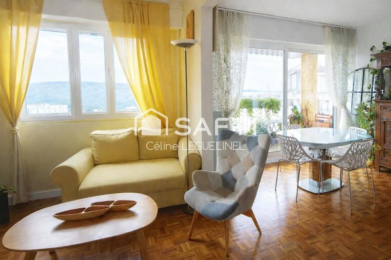 Appartement - 104 m² - 5 pièces