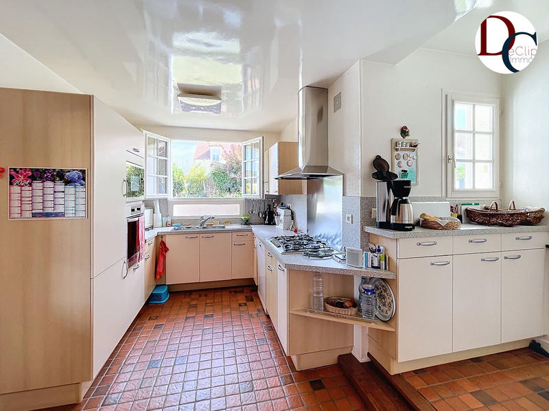 Maison - 193 m² - 7 pièces