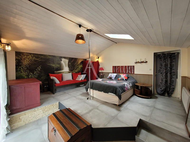 Maison - 160 m² - 5 pièces