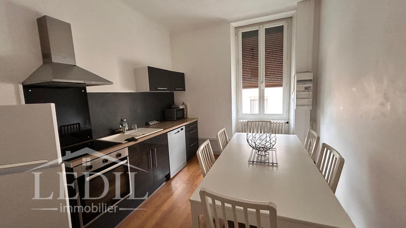 Appartement - 121 m² - 5 pièces