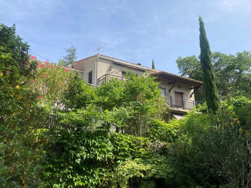 Villa - 230 m² - 11 pièces