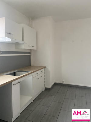 Appartement - 65 m² - 2 pièces