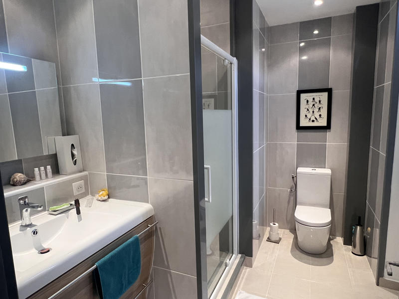 Maison - 279 m² - 9 pièces