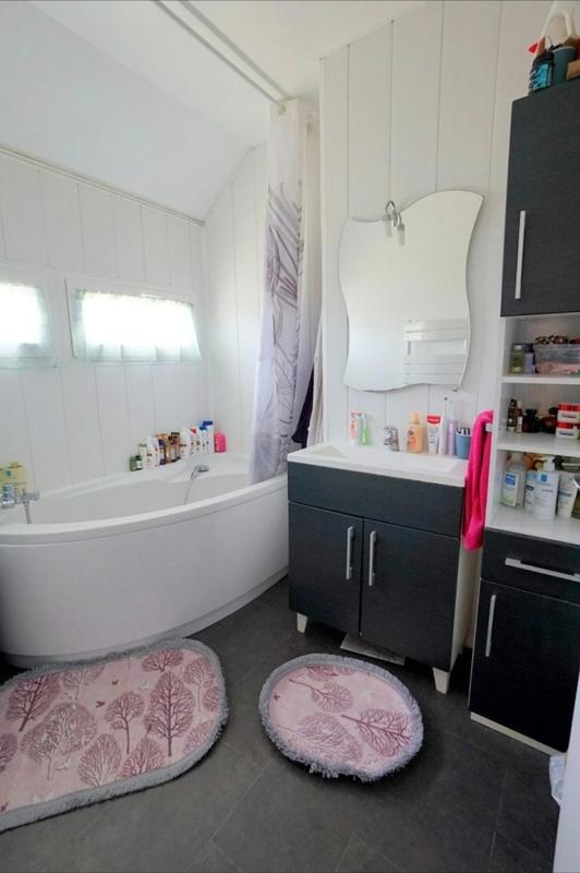 Maison - 87 m² - 6 pièces