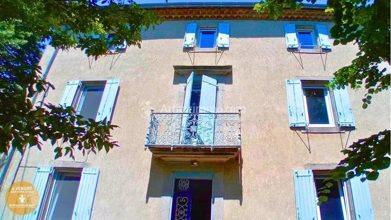 Maison - 310 m² - 10 pièces