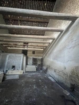 Remise - 200 m² - 1 pièce