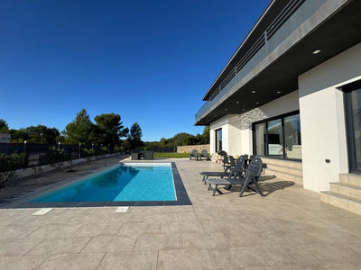 Maison - 190 m² - 6 pièces