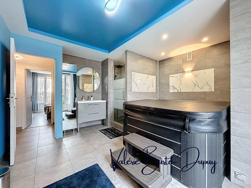 Appartement - 91 m² - 4 pièces