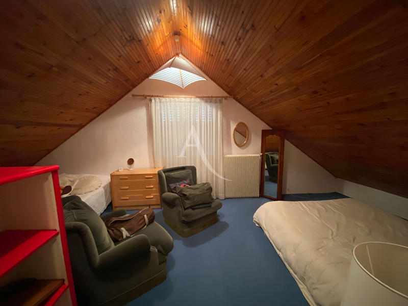 Maison - 107 m² - 6 pièces