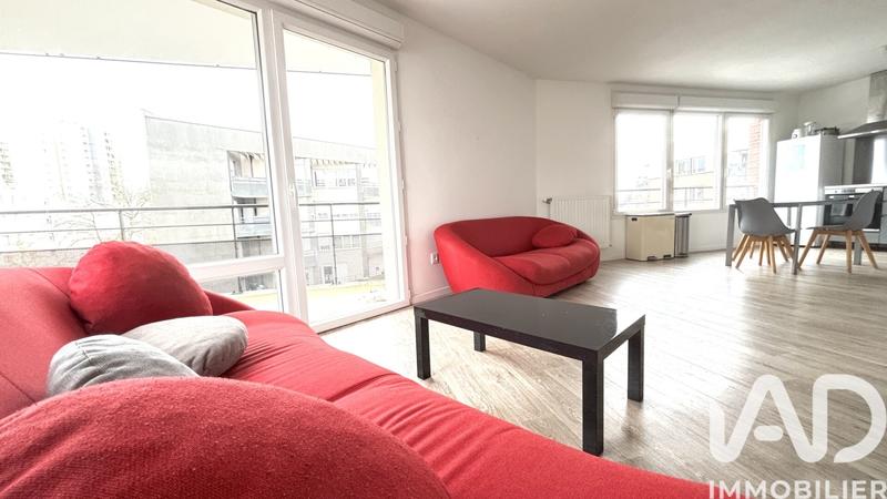 Appartement - 95 m² - 5 pièces